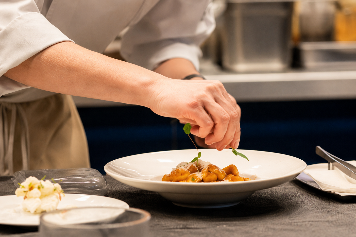 Scopri la geometria della pasta in una cucina d’autore a Milano