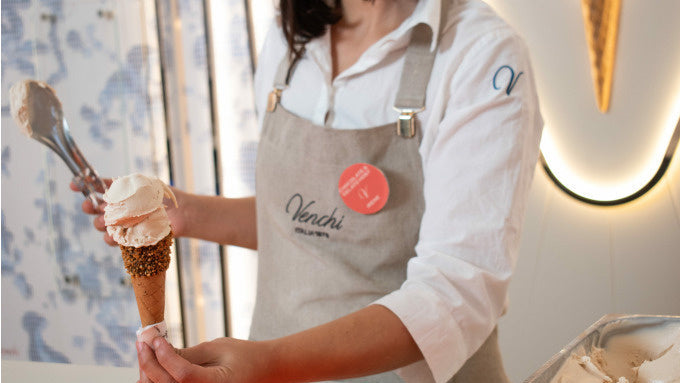 Crea la tua tavoletta di cioccolato e cono gelato gourmet al Venchi Lab a Firenze