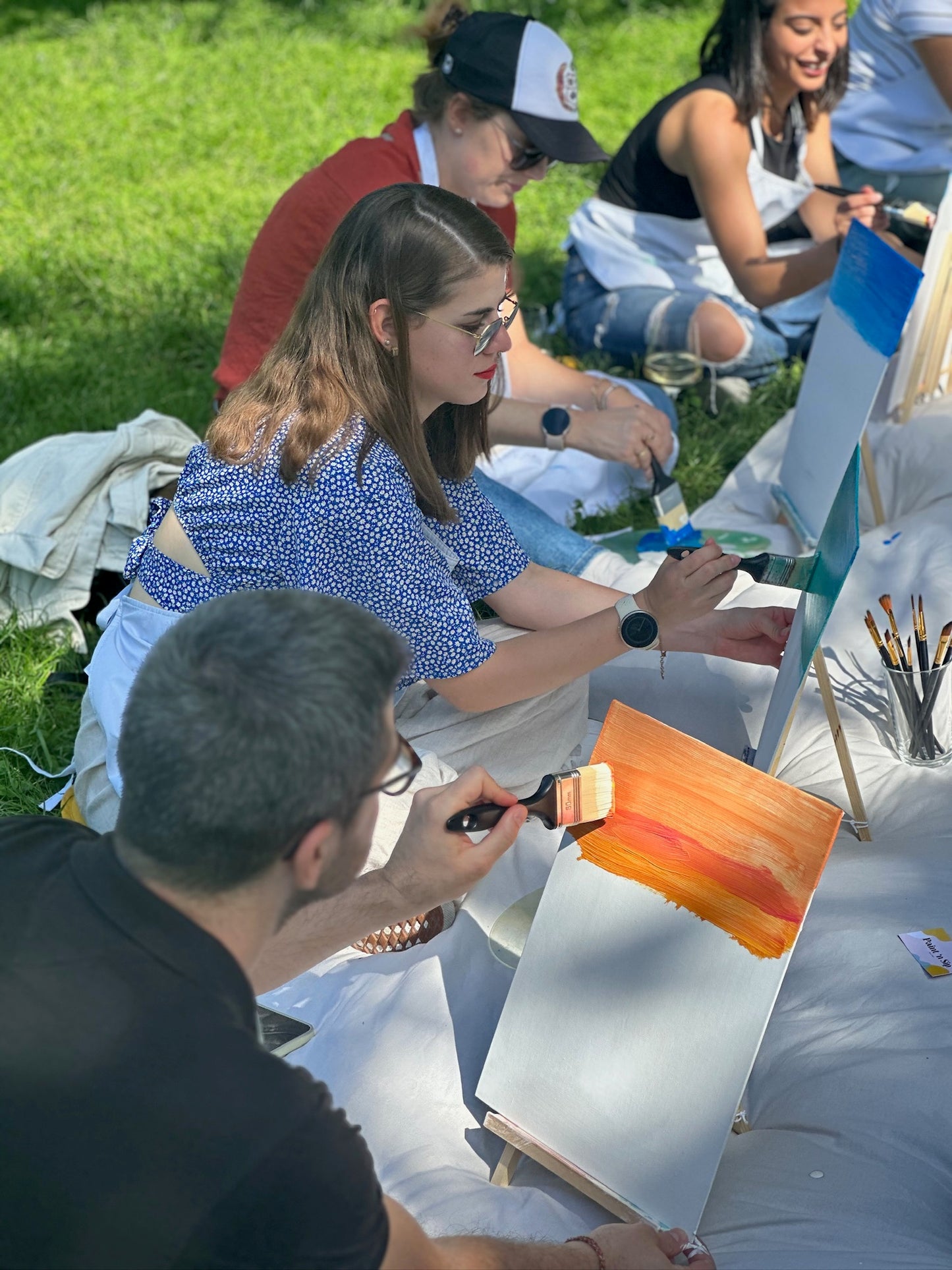 Dipingi e sorseggia al parco!