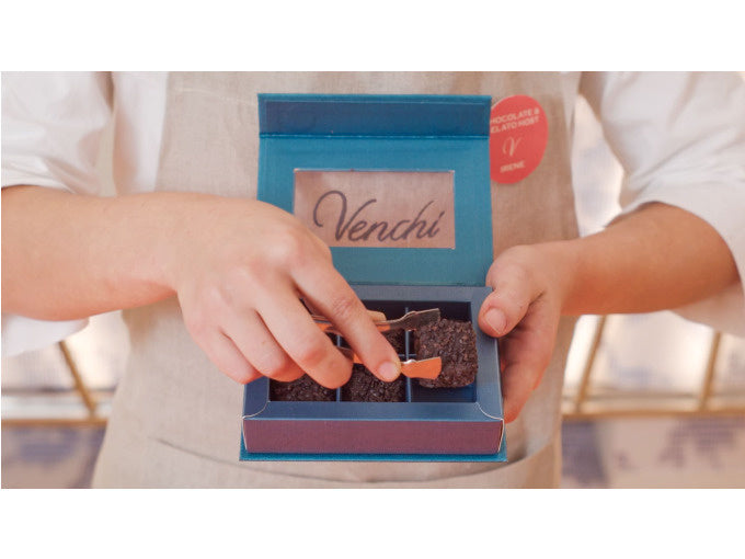 Crea le tue praline gelato e i cioccolatini Chocoviar al Venchi Lab a Firenze