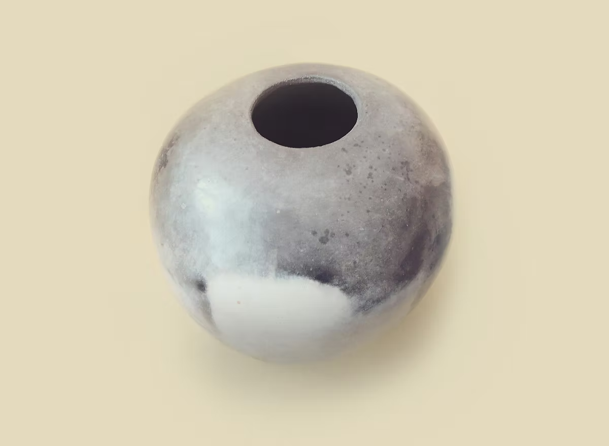 Learn the coiling technique in an elegant ceramic studio in Milan