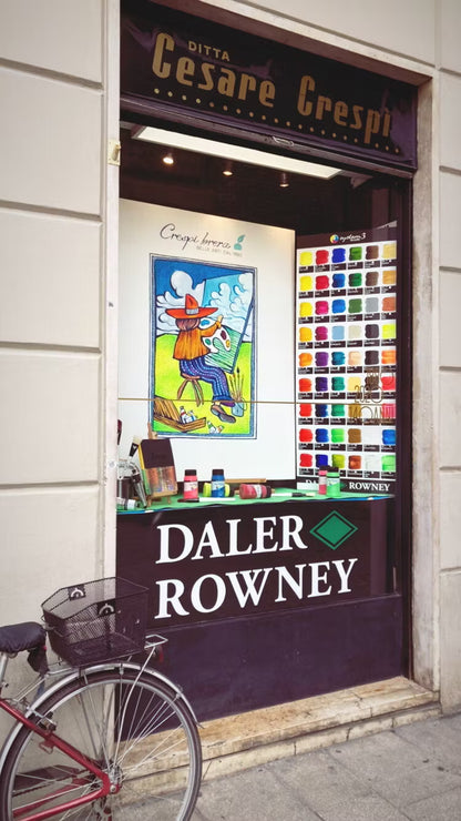 Paint your canvas with acrylics in a scenic Milanese art studio
