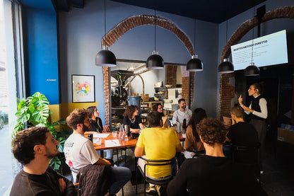 Scopri il mondo del Latte Art con una classe a Milano firmata Cafézal