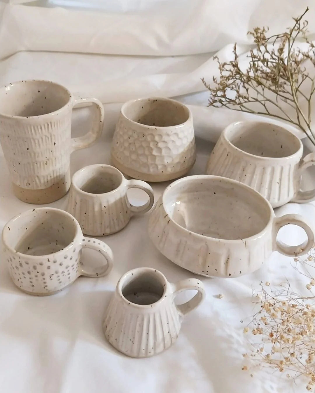 Experience ceramics with contemporary techniques in a modern studio in Milan