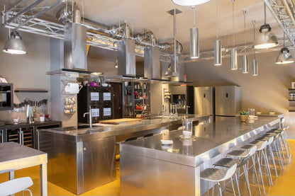 Learn the secrets of regional Italian cuisine in a cooking class in Milan