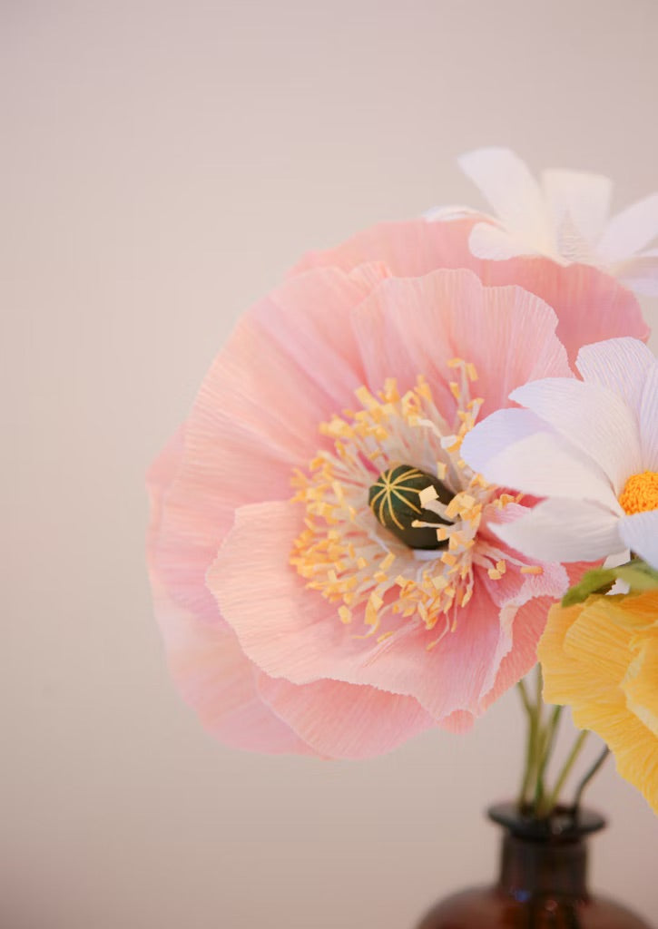 Create your own bouquet… out of paper!