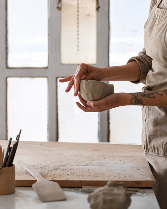 Immerse yourself in the art of ceramics with a clay workshop in Milan