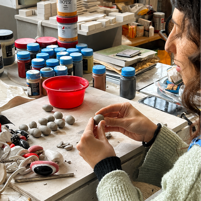 Crea un portachiavi in ceramica con dei professionisti a Milano