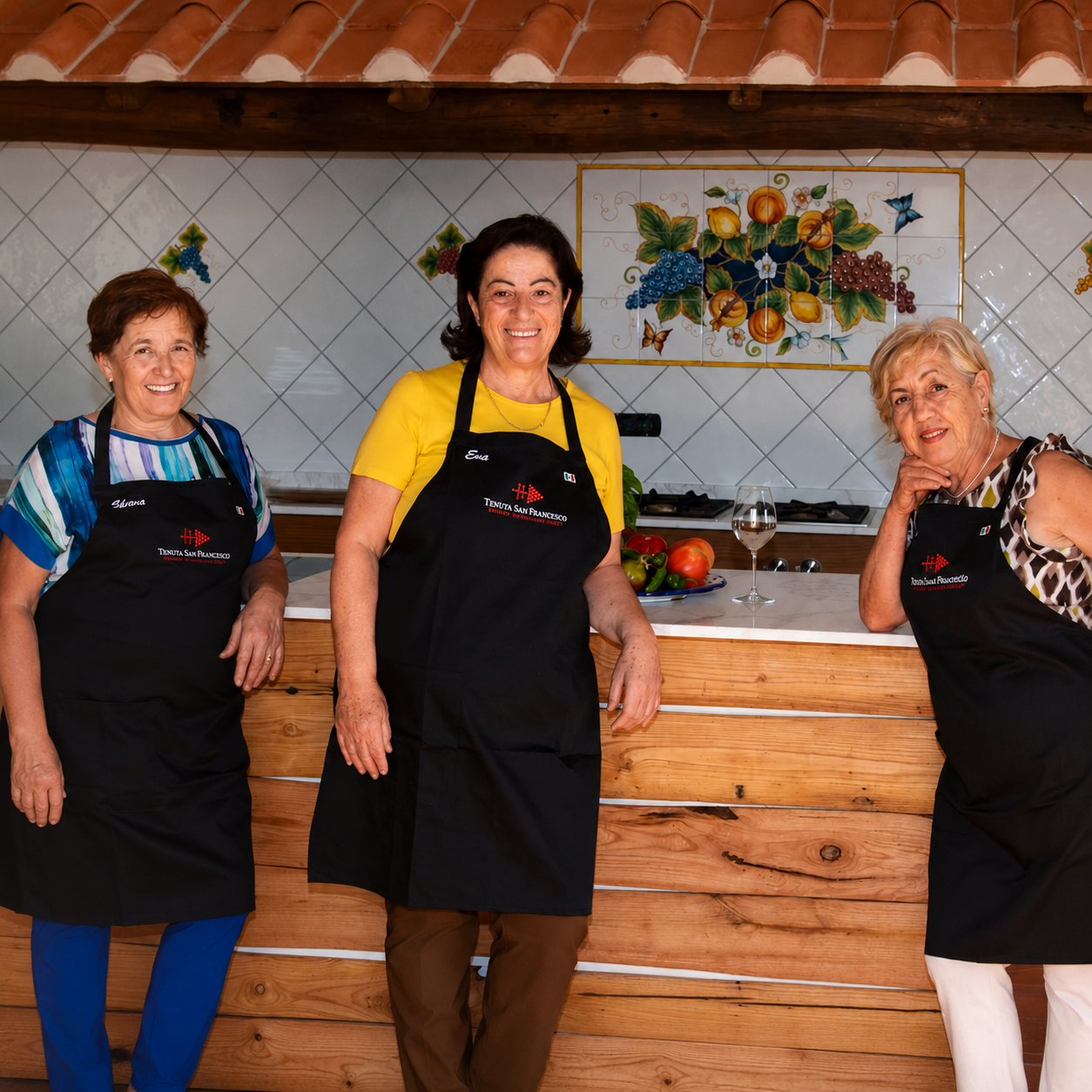 Cucina con tre nonne di Tramonti e scopri i vini della Costiera Amalfitana