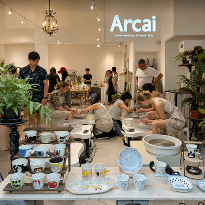 Learn the coiling technique in an elegant ceramic studio in Milan
