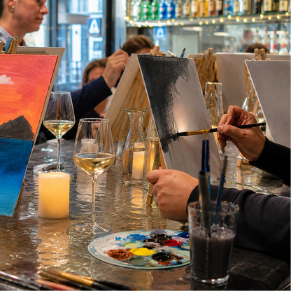 Dipingi il tuo quadro in centro a Milano con aperitivo o tè