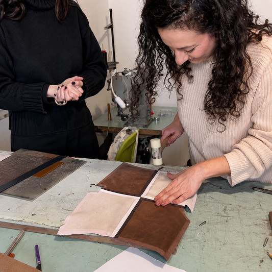 Crea la tua borsa in pelle artigianale a Milano