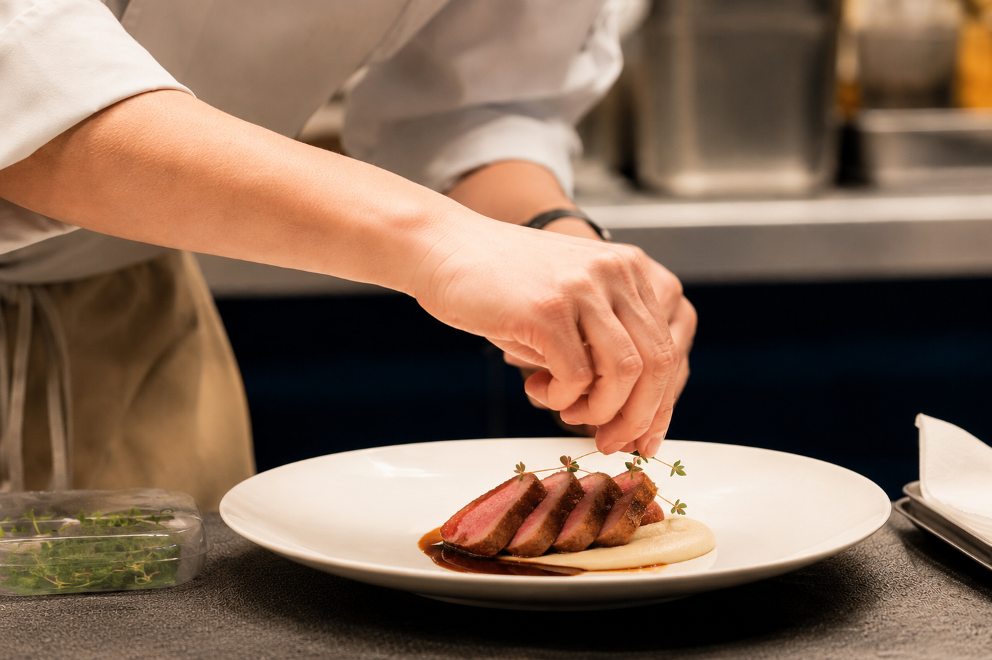 Conosci i grandi piatti di carne della tradizione milanese in una cucina d'Autore