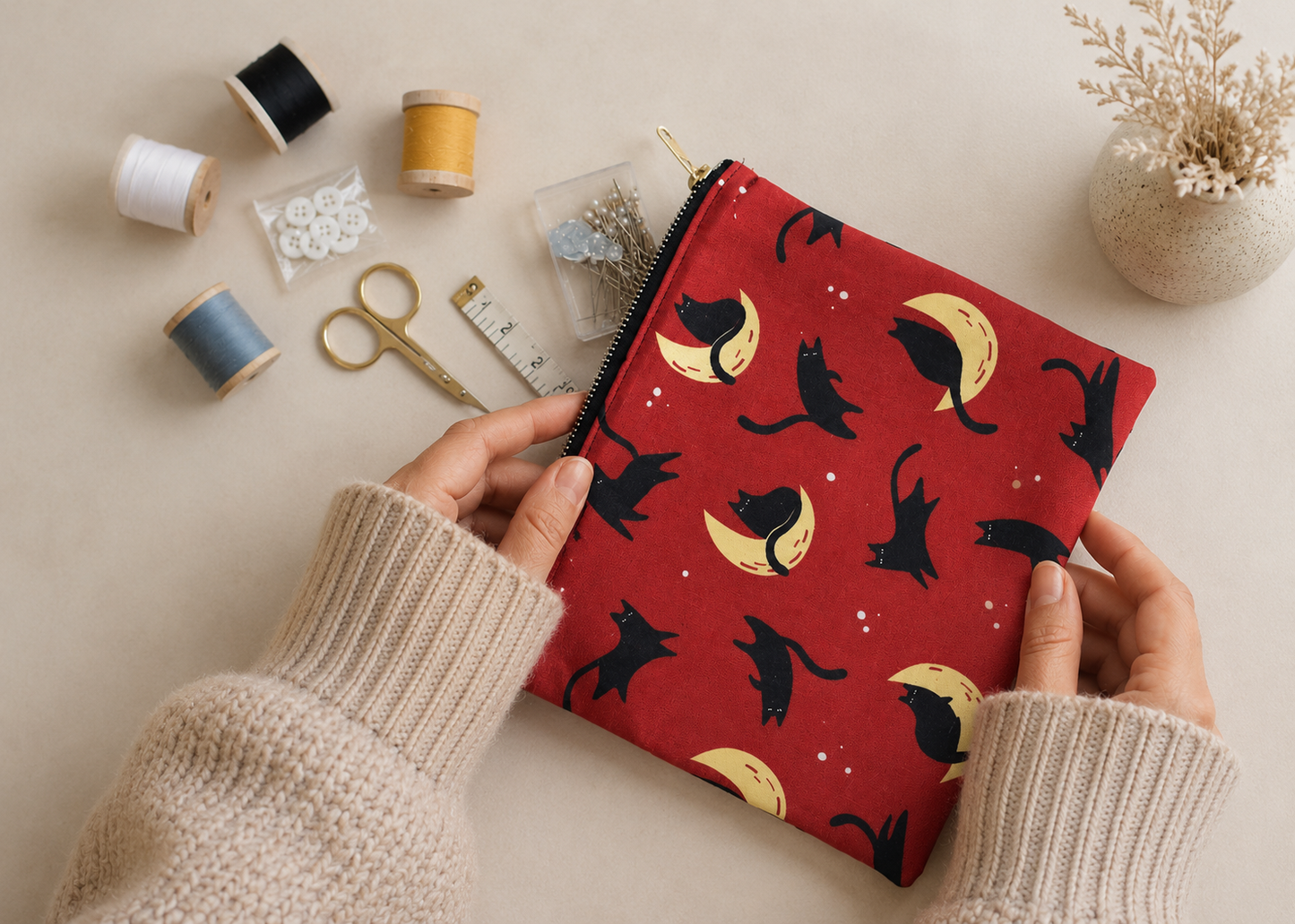 Sew your handmade clutch in Milan with aperitivo