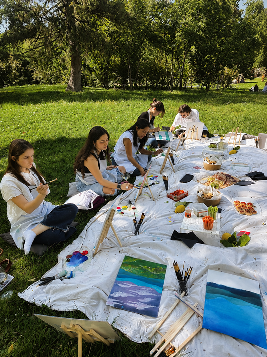 Paint and Sip al Parco Sempione: lezione di pittura con vino a Milano