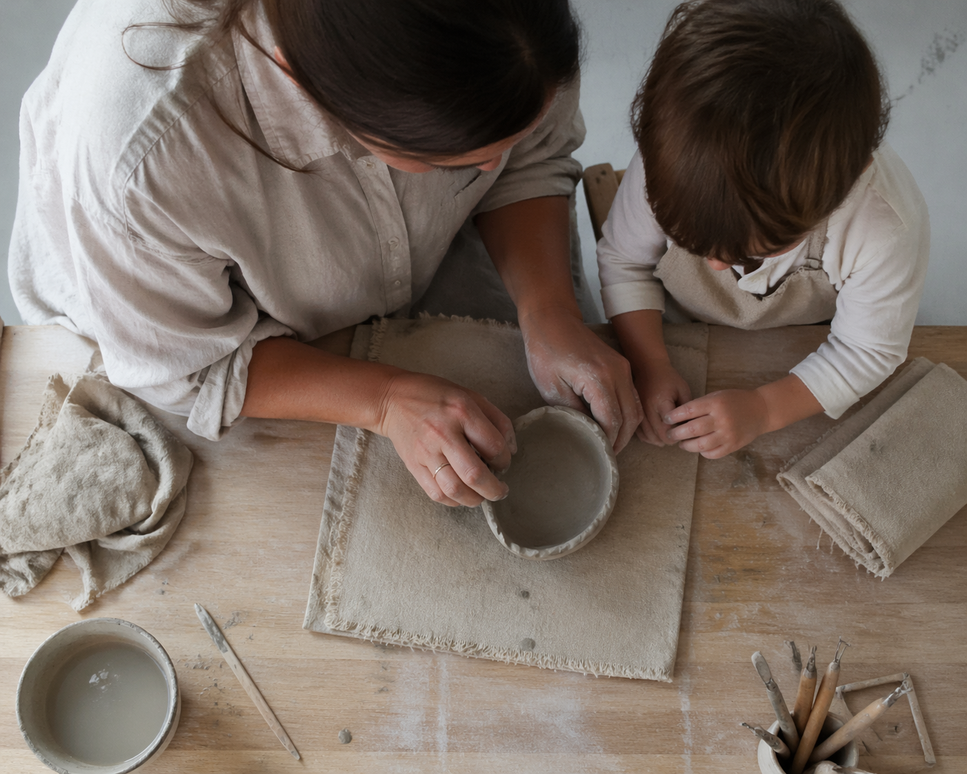 Enjoy a special moment with your child and create a ceramic bowl together in Milan