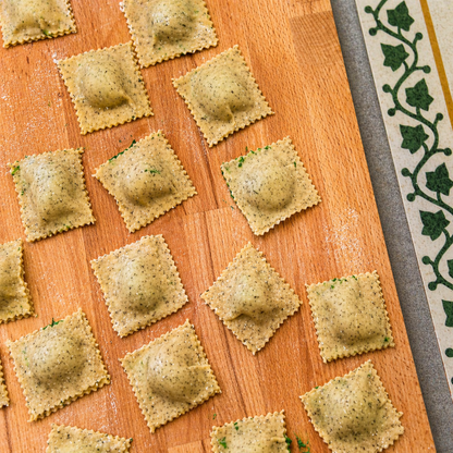 Discover Italian cuisine with a fresh pasta and risotto workshop in the center of Milan