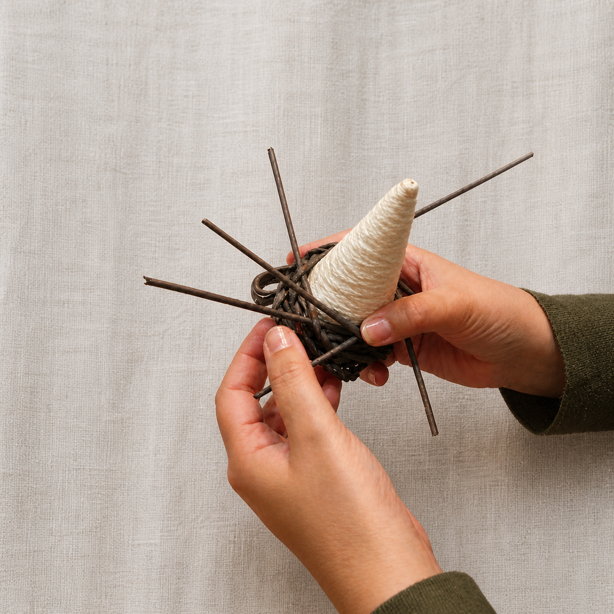 Create your gnome with newspaper in a creative workshop in Maremma