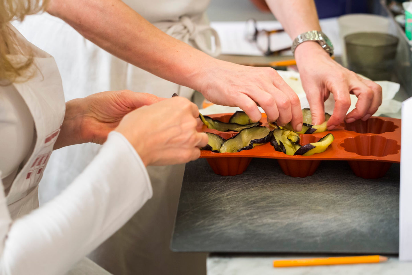 Discover Italian cuisine with a fresh pasta and risotto workshop in the center of Milan