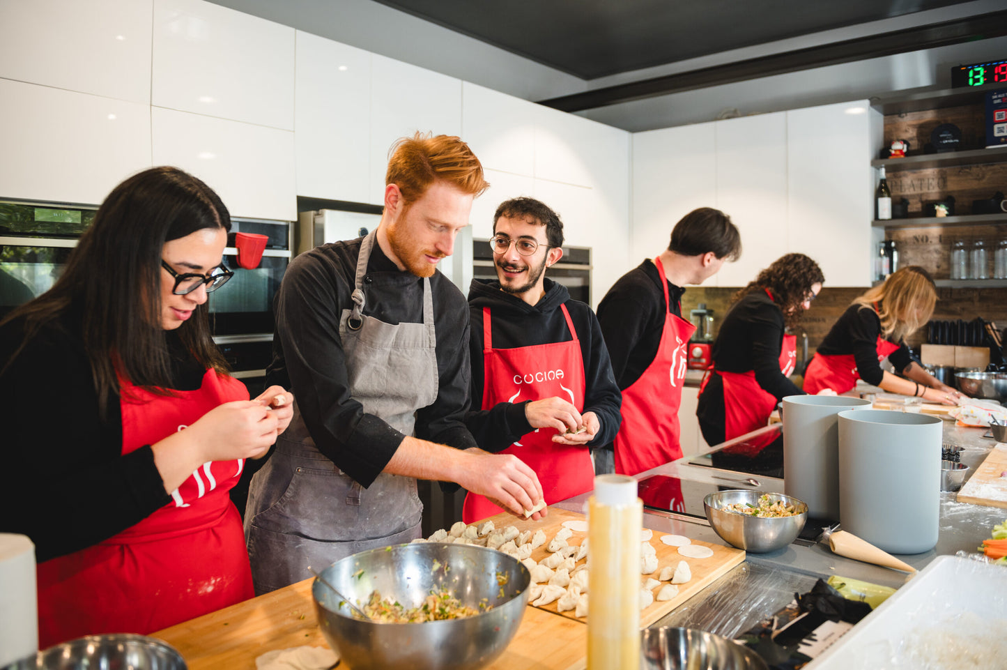 Prepara i piatti iconici della cucina Milanese con ingredienti selezionati in una social cooking class