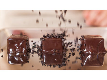 Crea le tue praline gelato e i cioccolatini Chocoviar al Venchi Lab a Firenze