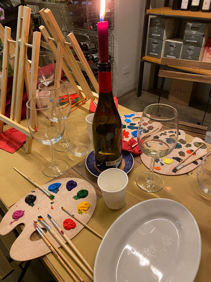 Create your artistic collage with an aperitif at a wine bar in Milan