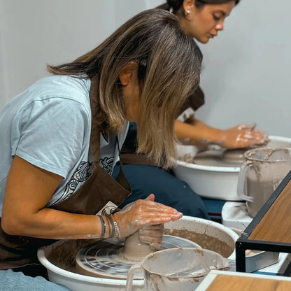 Learn the coiling technique in an elegant ceramic studio in Milan