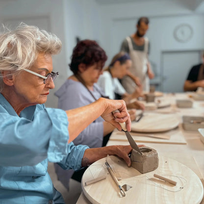 Learn the coiling technique in an elegant ceramic studio in Milan