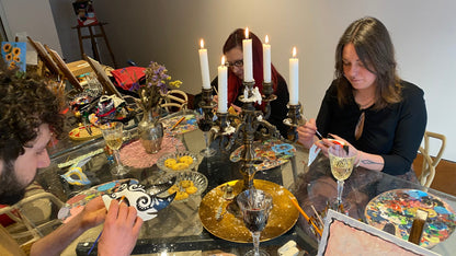 Decorate a mask with a creative aperitif in Venice