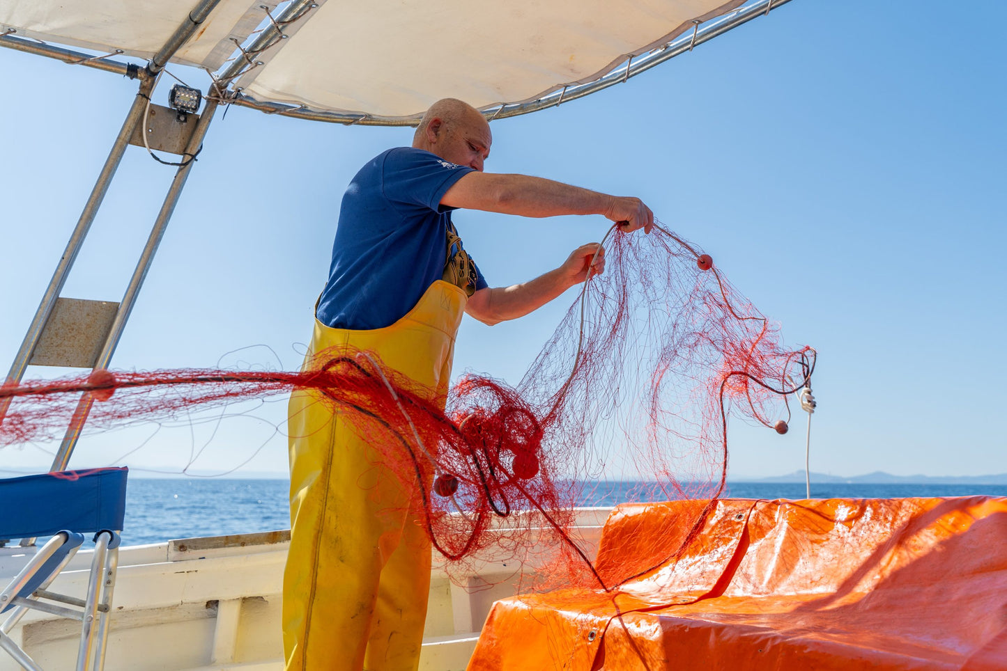 Vivi una giornata in barca all’Asinara con un pescatore locale e pranzo a bordo