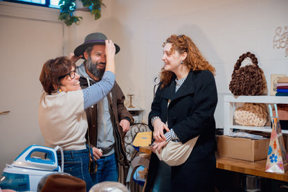 Crea il tuo cappello con un'esperienza artigianale a Milano