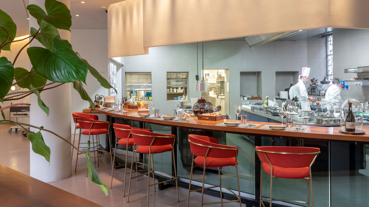Impara a cucinare il pesce come uno chef stellato a Milano