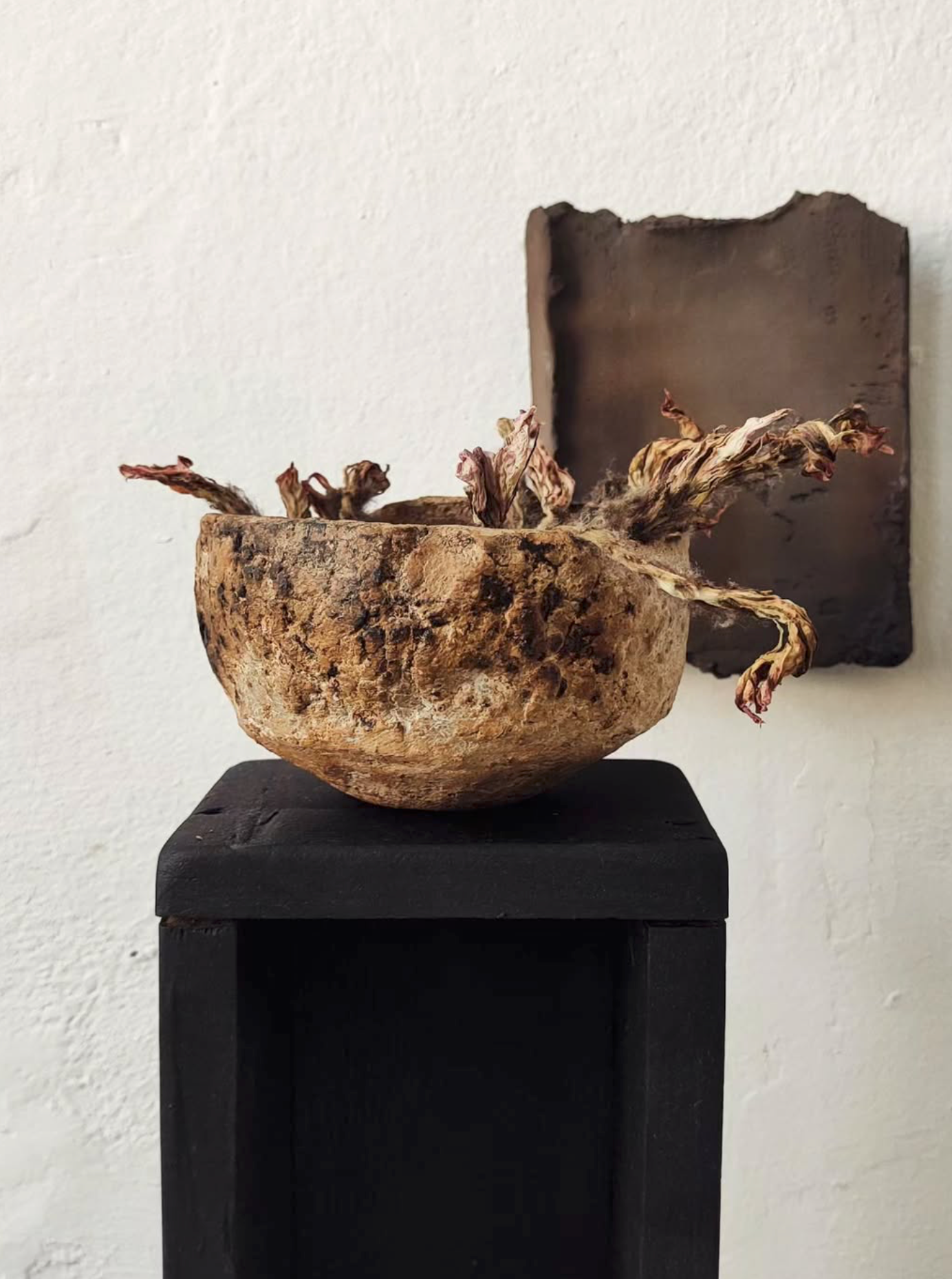 Learn the coiling technique in an elegant ceramic studio in Milan
