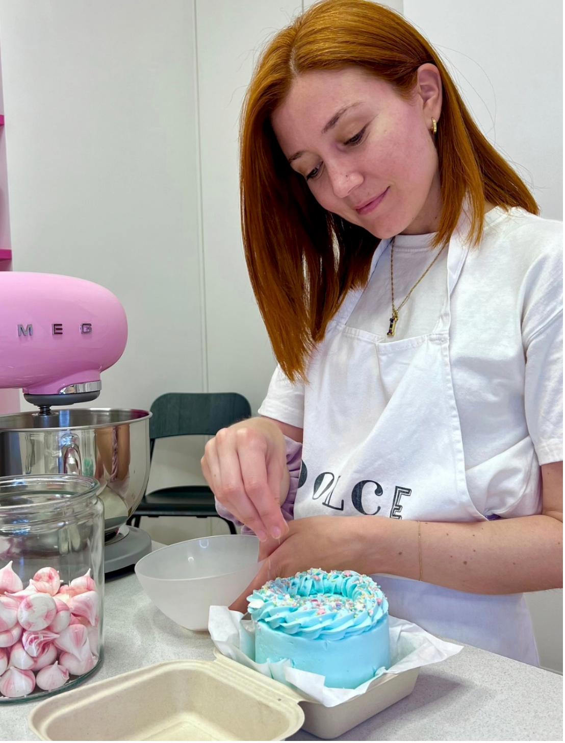 Impara a realizzare torte, crostate e choux con tecniche di pasticceria creativa a Milano