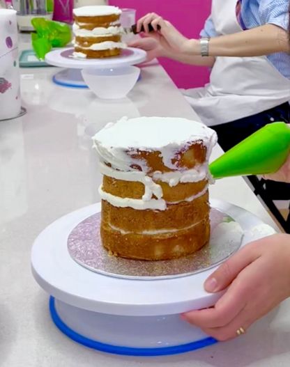 Impara a realizzare torte, crostate e choux con tecniche di pasticceria creativa a Milano