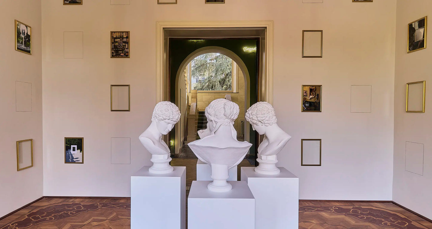 Experience contemporary art in a villa on Lake Como with a snack or aperitif by Cova