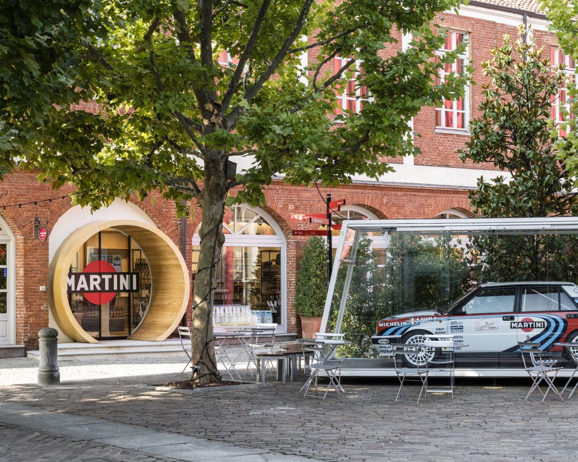 Make iconic cocktails with a Martini Ambassador