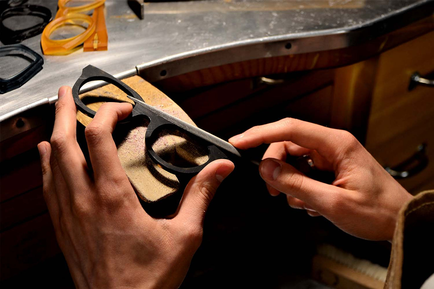 Design and create your own custom glasses in an artisanal workshop in Padua