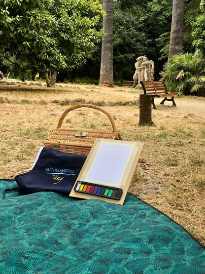 Paint Rome with an artist among urban views and iconic places and visit Castel Sant'Angelo or Villa Farnesina
